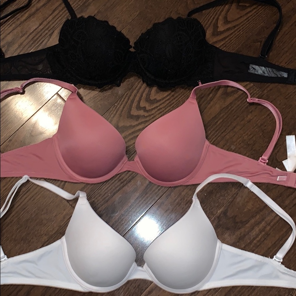 3 VS/PINK push-up bras